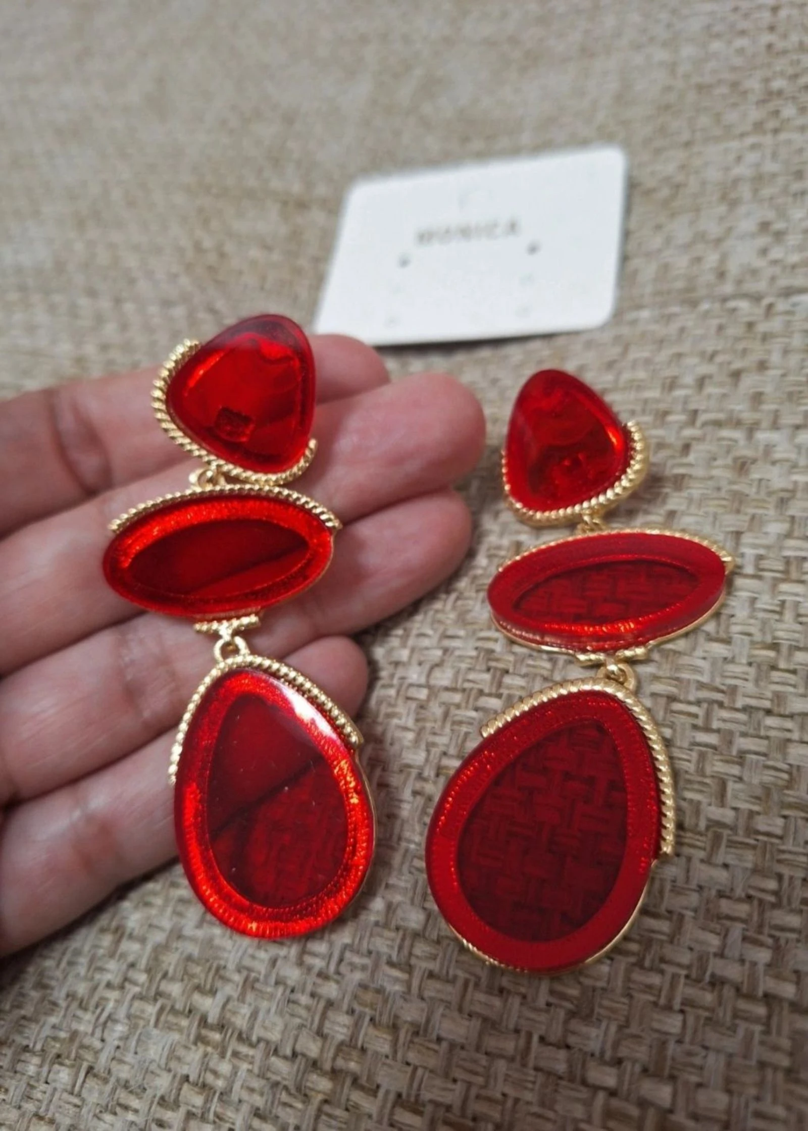 Pendientes largos rojos efecto cristal dorados | Fiesta, boda, invitada